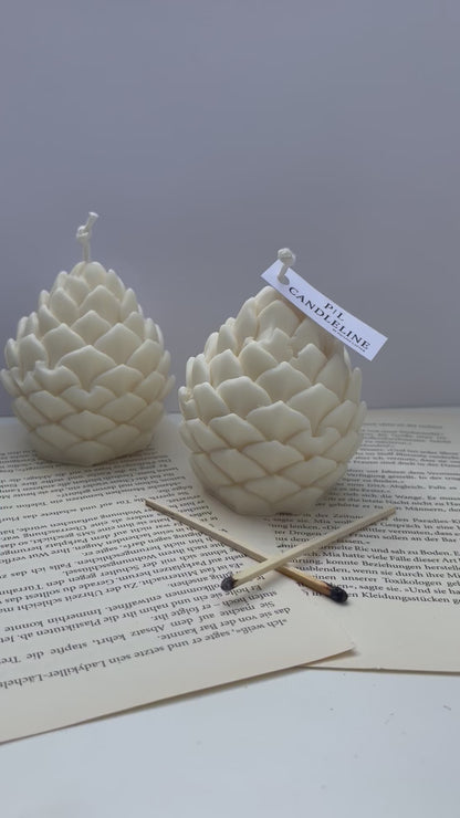 Pine Cone Kerze